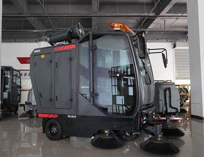 扫地车厂家助力景区卫生清洁